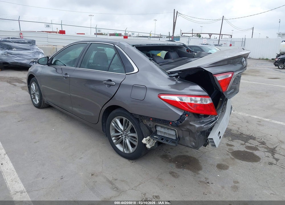2015 TOYOTA CAMRY SE VIN: 4T1BF1FK3FU092546