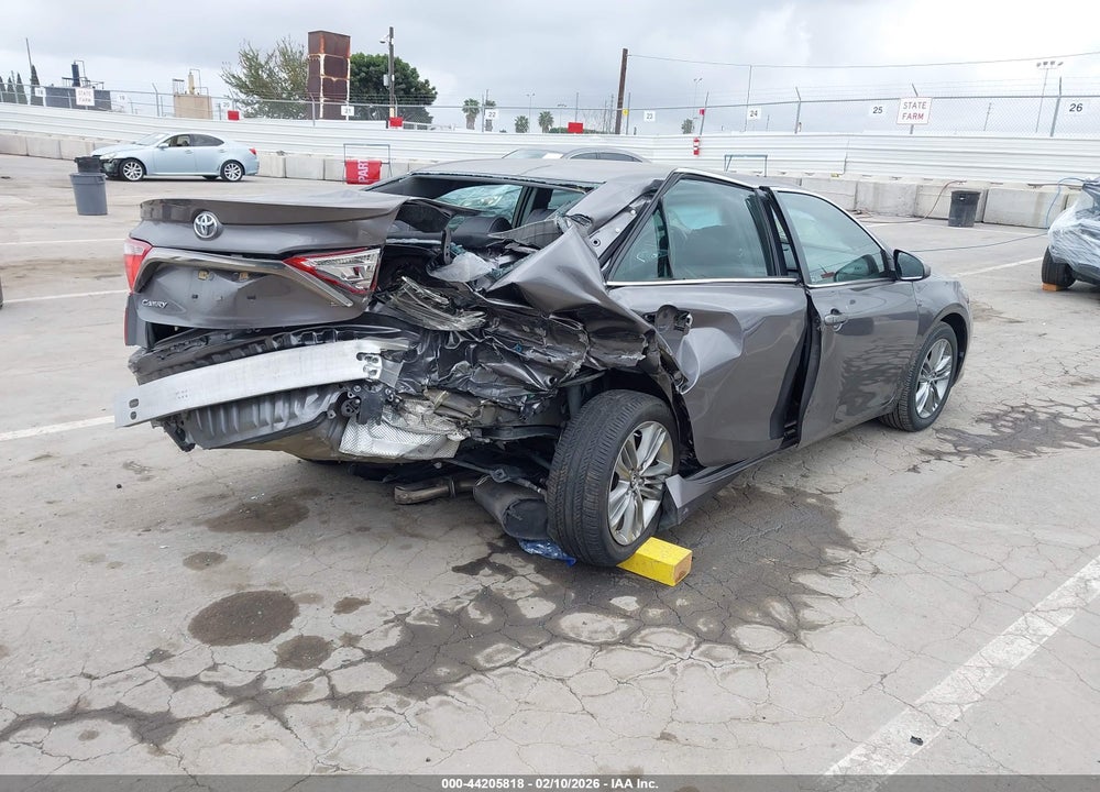 2015 TOYOTA CAMRY SE VIN: 4T1BF1FK3FU092546