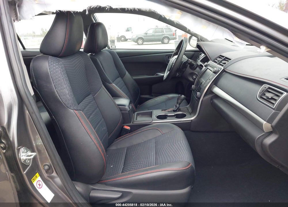 2015 TOYOTA CAMRY SE VIN: 4T1BF1FK3FU092546