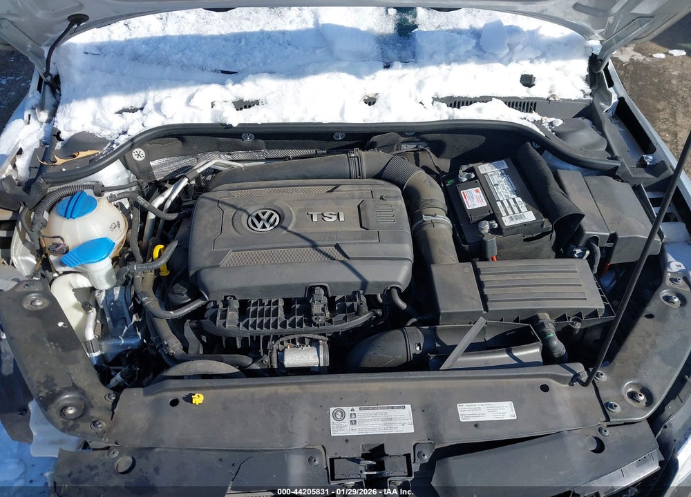 2014 VOLKSWAGEN JETTA 1.8T SE VIN: 3VWD17AJ4EM418447