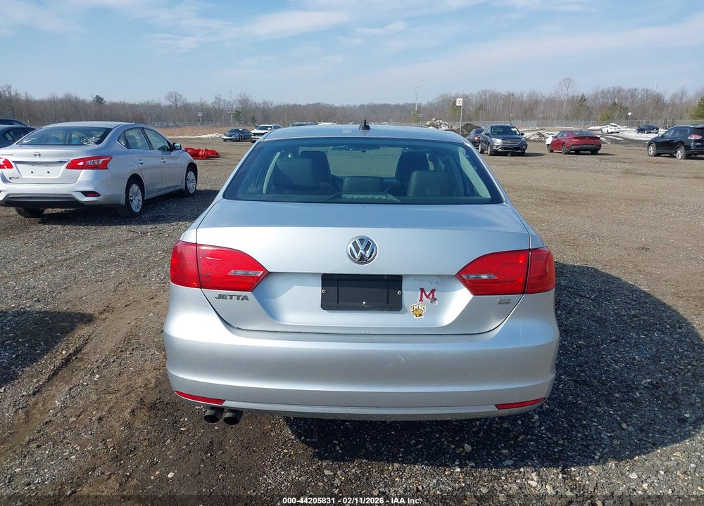 2014 VOLKSWAGEN JETTA 1.8T SE VIN: 3VWD17AJ4EM418447