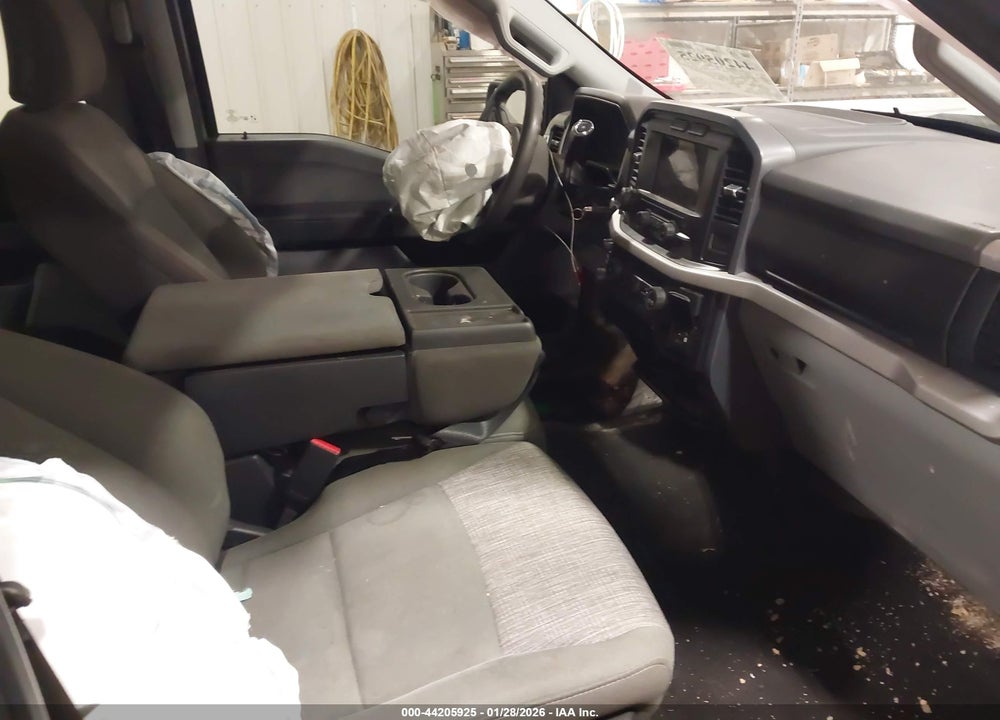 2023 FORD F-150 XLT VIN: 1FTFW1E85PFB72111