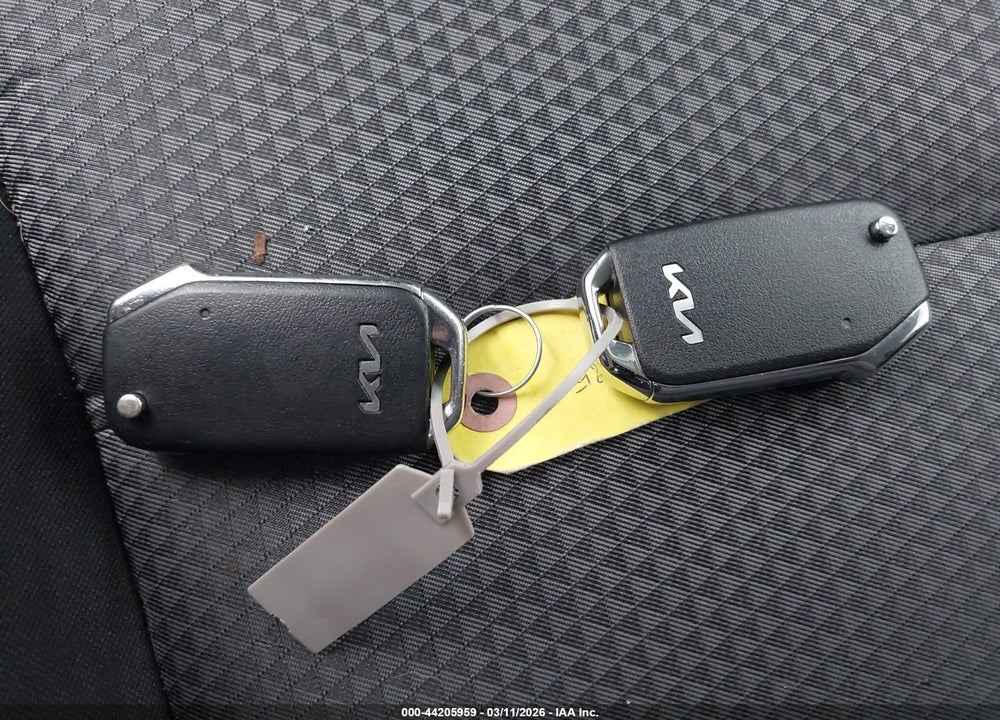 2023 KIA SOUL LX VIN: KNDJ23AU3P7844343