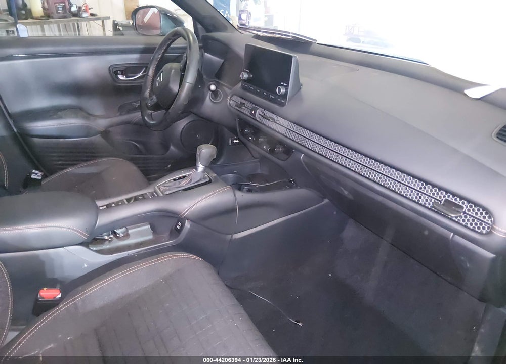 2025 HONDA HR-V AWD SPORT VIN: 3CZRZ2H52SM784989