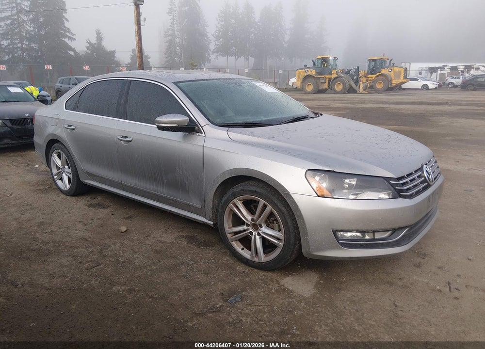 2014 VOLKSWAGEN PASSAT 2.0L TDI SEL PREMIUM VIN: 1VWCN7A31EC013469