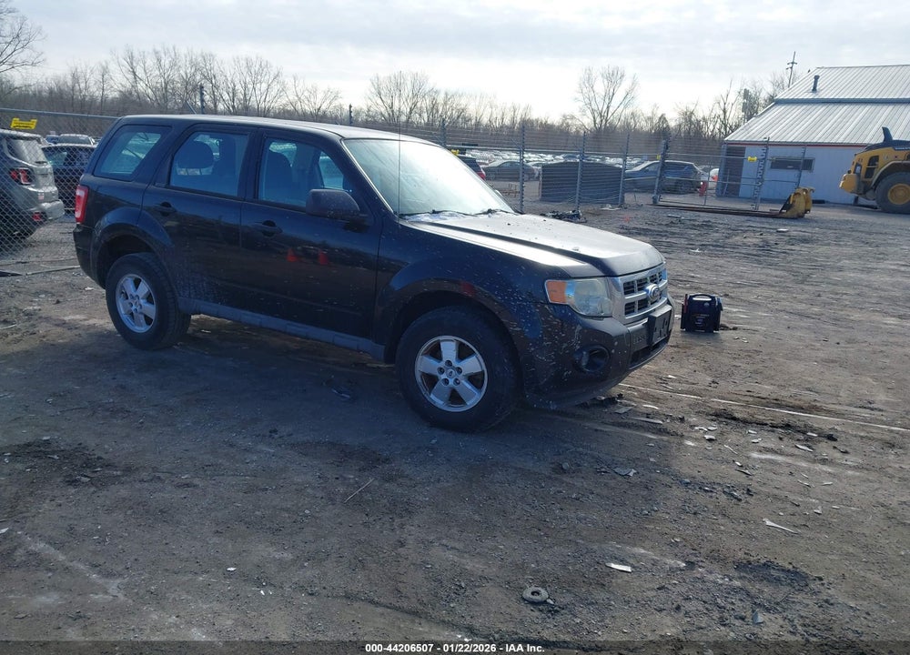 2010 FORD ESCAPE XLS VIN: 1FMCU0C71AKC97498