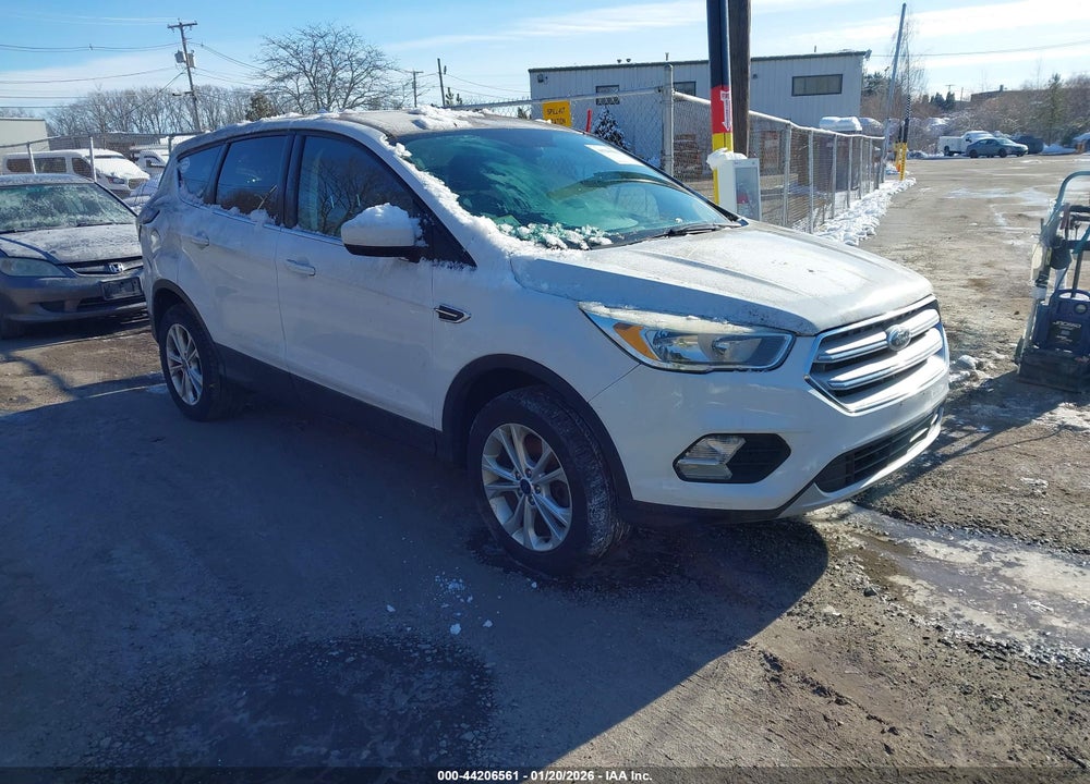 2017 FORD ESCAPE SE VIN: 1FMCU9GD8HUE24458