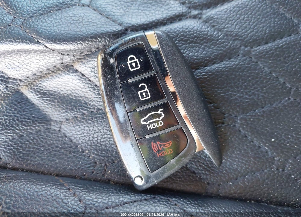 2015 HYUNDAI AZERA VIN: KMHFG4JG2FA490528