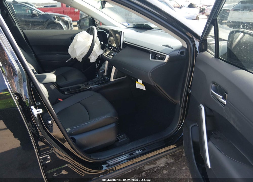 2025 TOYOTA COROLLA CROSS XLE VIN: 7MUDAAAG8SV141873