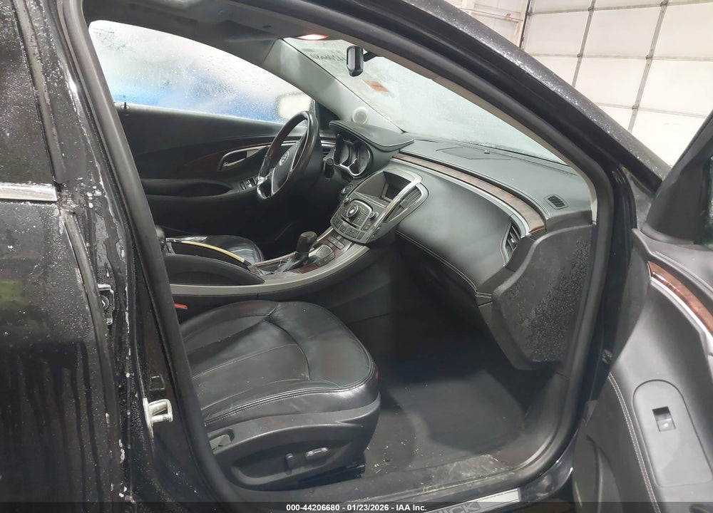 2011 BUICK LACROSSE CXS VIN: 1G4GE5ED8BF105020