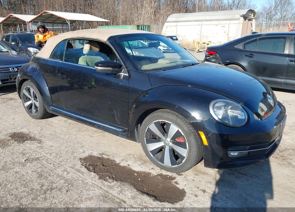2013 VOLKSWAGEN BEETLE TURBO VIN: 3VW7A7AT1DM802957
