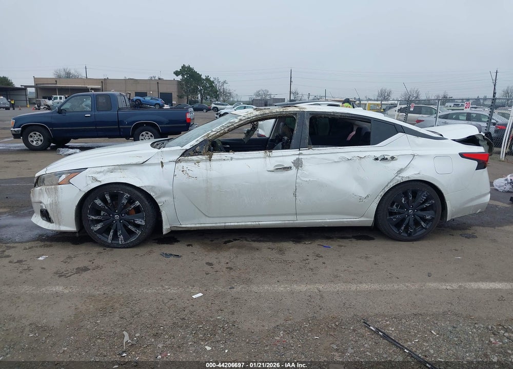 2022 NISSAN ALTIMA SR FWD VIN: 1N4BL4CV6NN415869