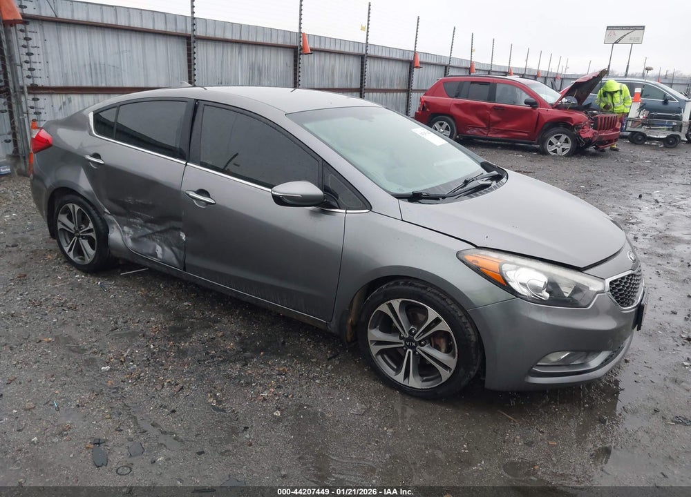 2015 KIA FORTE EX VIN: KNAFX4A88F5282169