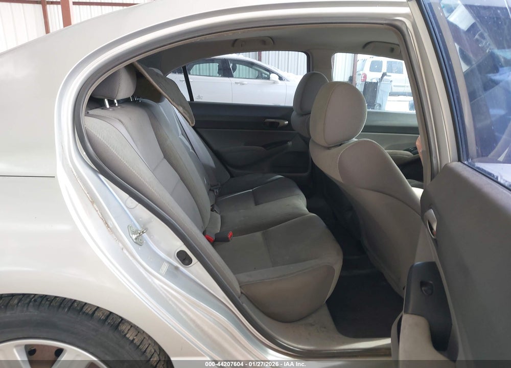 2010 HONDA CIVIC LX VIN: 2HGFA1F50AH530094