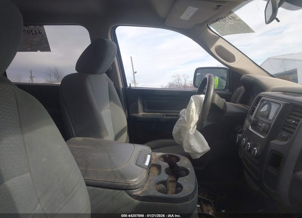 2014 RAM 1500 EXPRESS VIN: 1C6RR7KT0ES263783
