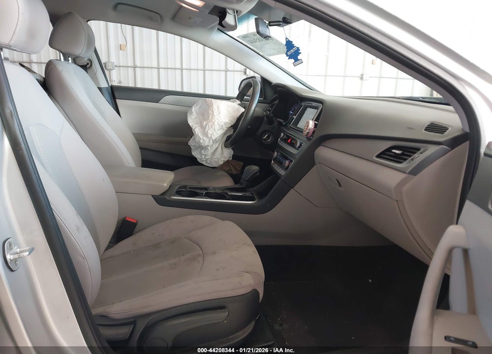 2018 HYUNDAI SONATA SE VIN: 5NPE24AF6JH620950