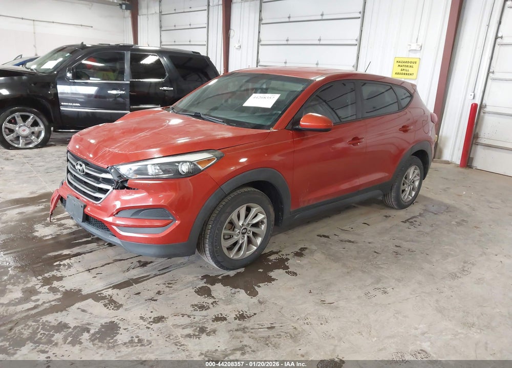 2016 HYUNDAI TUCSON SE VIN: KM8J23A42GU044811