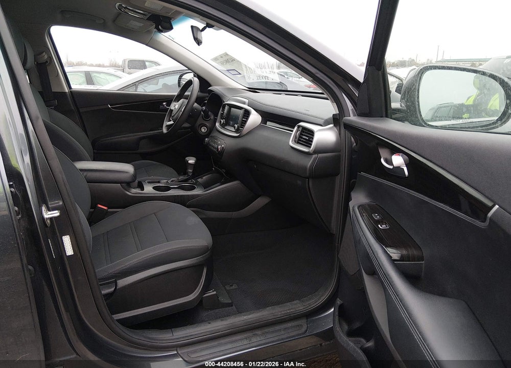 2020 KIA SORENTO 2.4L LX VIN: 5XYPG4A31LG646401