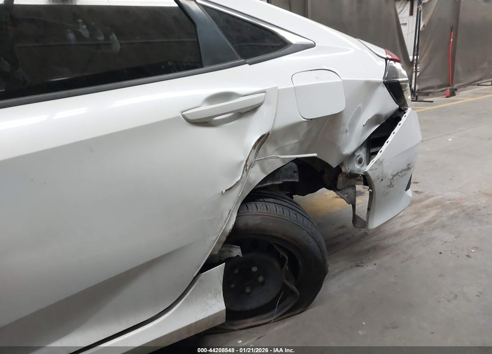 2019 HONDA CIVIC LX VIN: 19XFC2F60KE203358