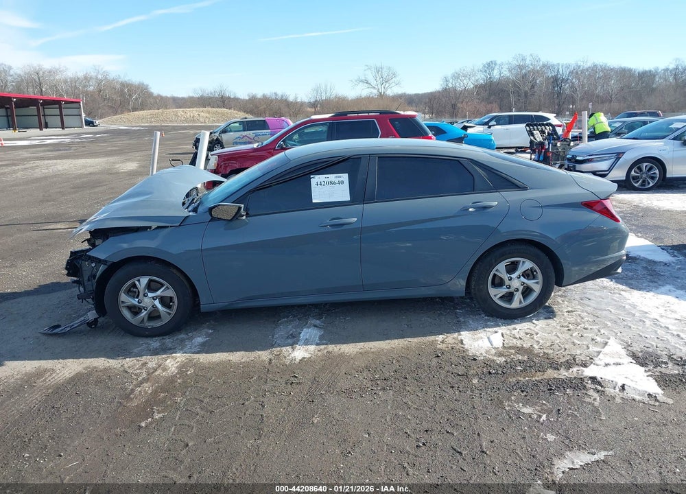 2022 HYUNDAI ELANTRA SE VIN: KMHLL4AG4NU335538