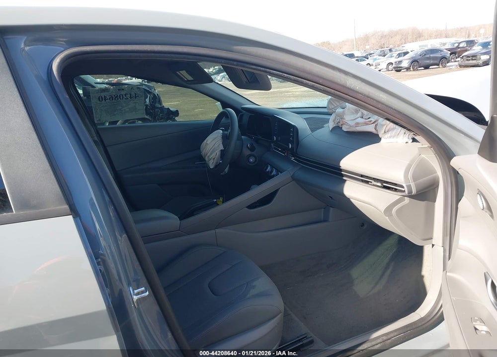 2022 HYUNDAI ELANTRA SE VIN: KMHLL4AG4NU335538
