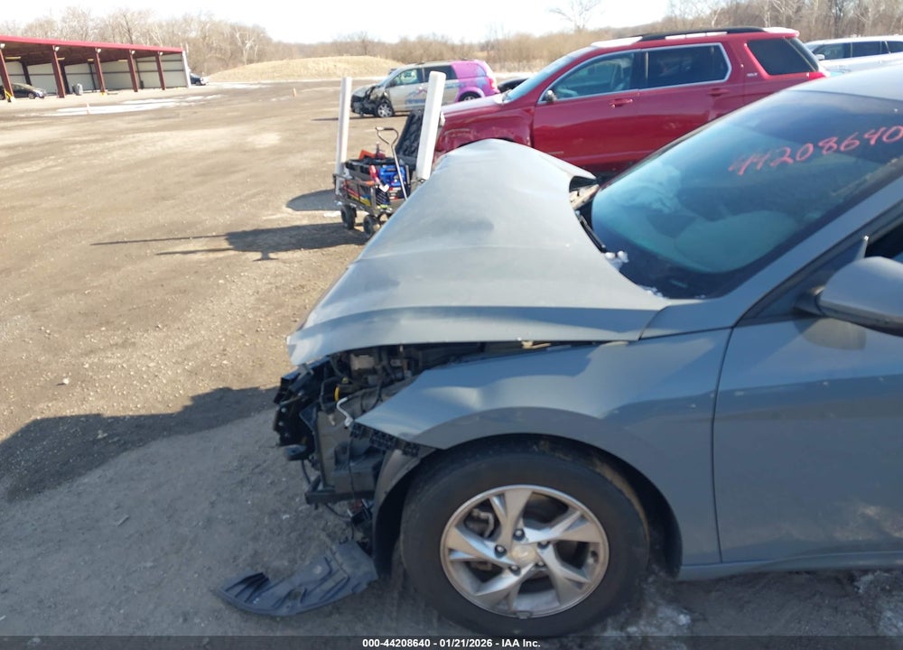 2022 HYUNDAI ELANTRA SE VIN: KMHLL4AG4NU335538