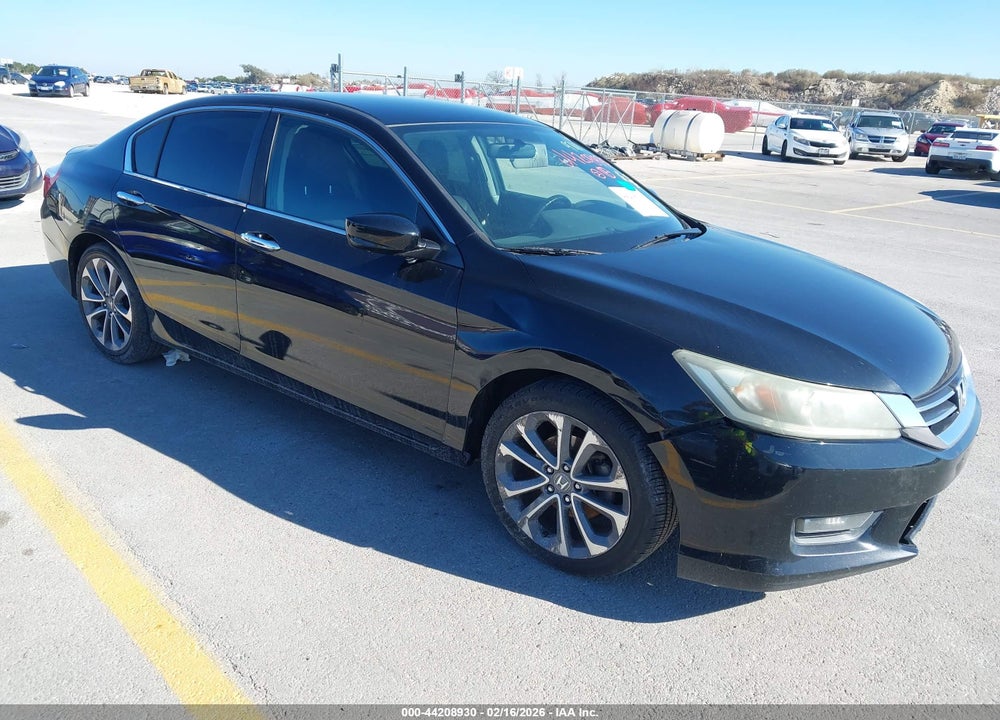 2015 HONDA ACCORD SPORT VIN: 1HGCR2F52FA259711