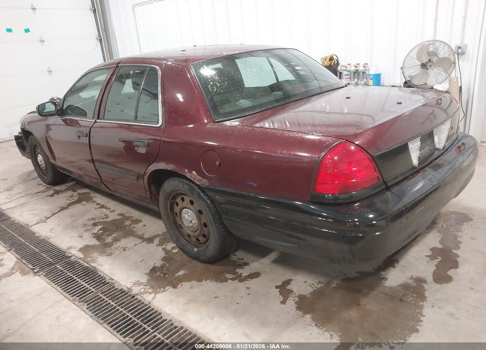 2011 FORD CROWN VICTORIA POLICE INTERCEPTOR VIN: 2FABP7BV6BX117114