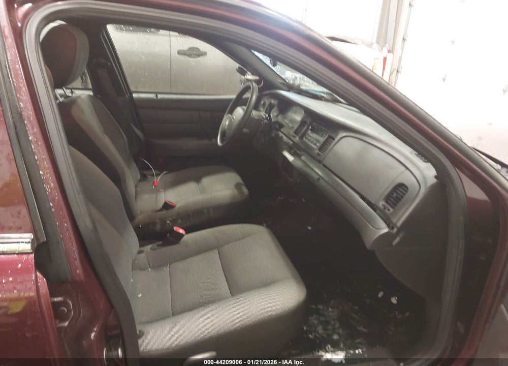 2011 FORD CROWN VICTORIA POLICE INTERCEPTOR VIN: 2FABP7BV6BX117114