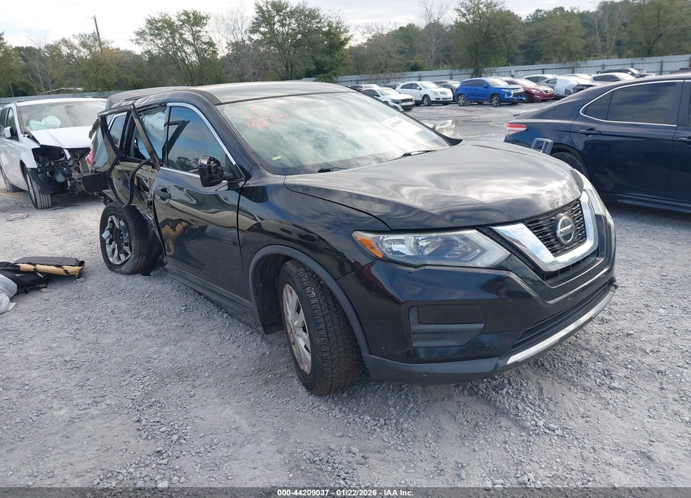 2018 NISSAN ROGUE S VIN: 5N1AT2MT5JC727674