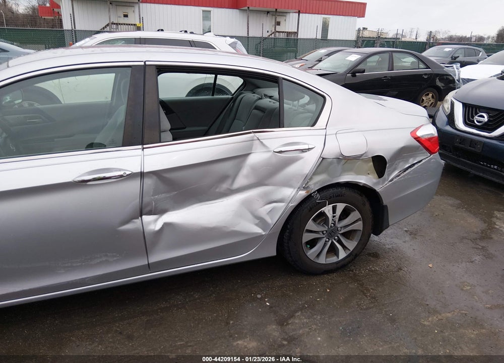2013 HONDA ACCORD LX VIN: 1HGCR2F32DA012586