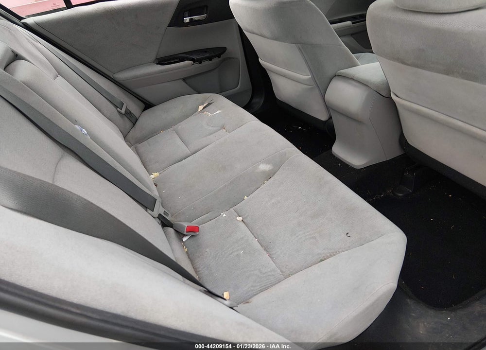 2013 HONDA ACCORD LX VIN: 1HGCR2F32DA012586