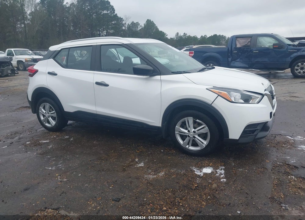 2019 NISSAN KICKS S VIN: 3N1CP5CU0KL543698