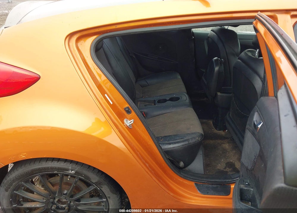 2016 HYUNDAI VELOSTER VIN: KMHTC6AD1GU260611