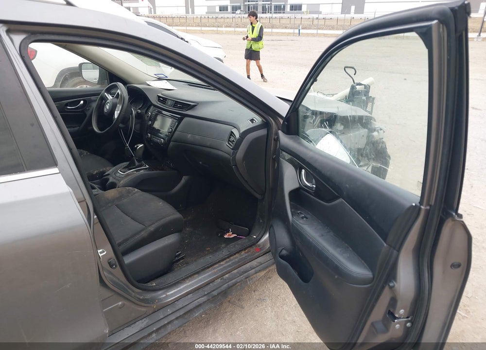 2019 NISSAN ROGUE SV VIN: KNMAT2MT3KP526760