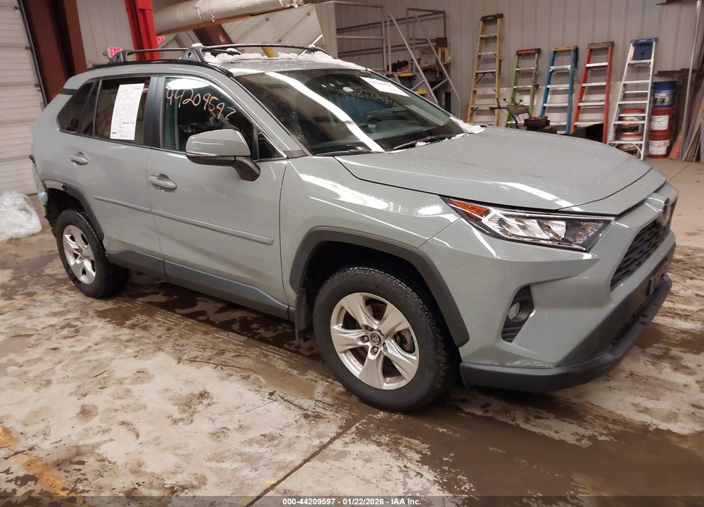 2020 TOYOTA RAV4 XLE VIN: 2T3P1RFV0LW108699