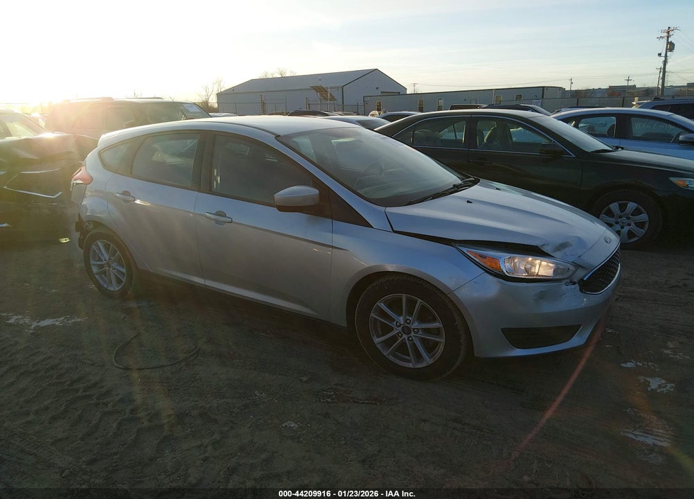2018 FORD FOCUS SE VIN: 1FADP3K21JL206415
