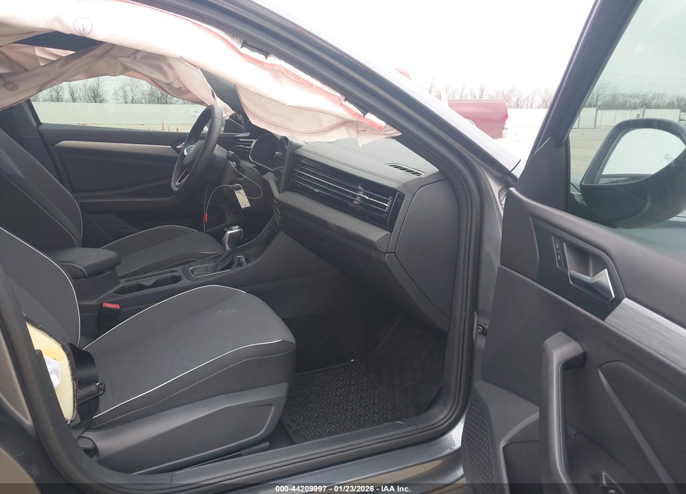 2025 VOLKSWAGEN JETTA 1.5T SPORT VIN: 3VWBX7BU0SM036331