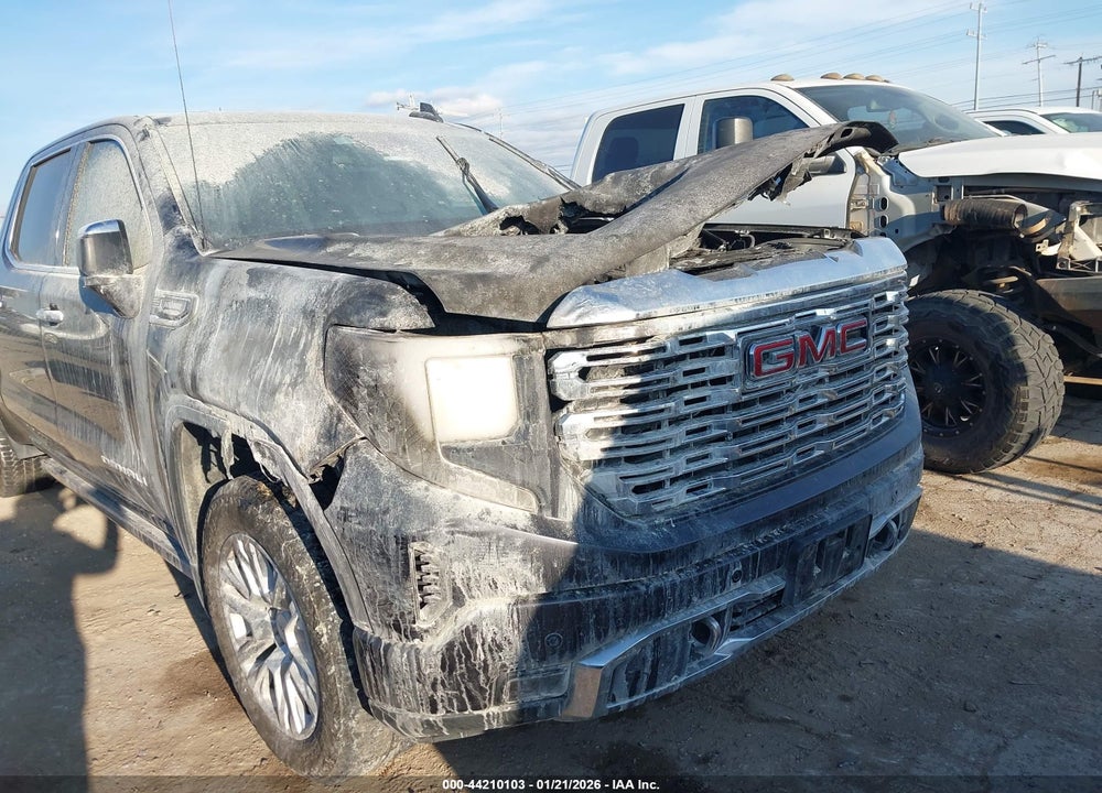 2022 GMC SIERRA 1500 4WD  SHORT BOX DENALI VIN: 3GTUUGETXNG639412