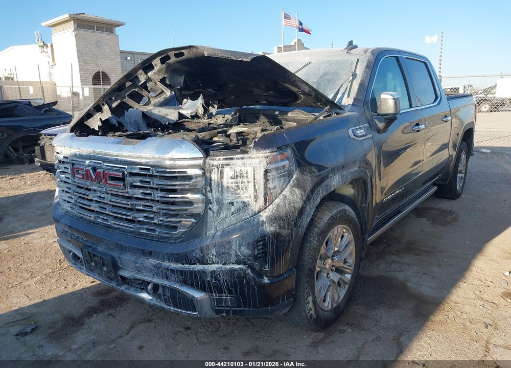2022 GMC SIERRA 1500 4WD  SHORT BOX DENALI VIN: 3GTUUGETXNG639412