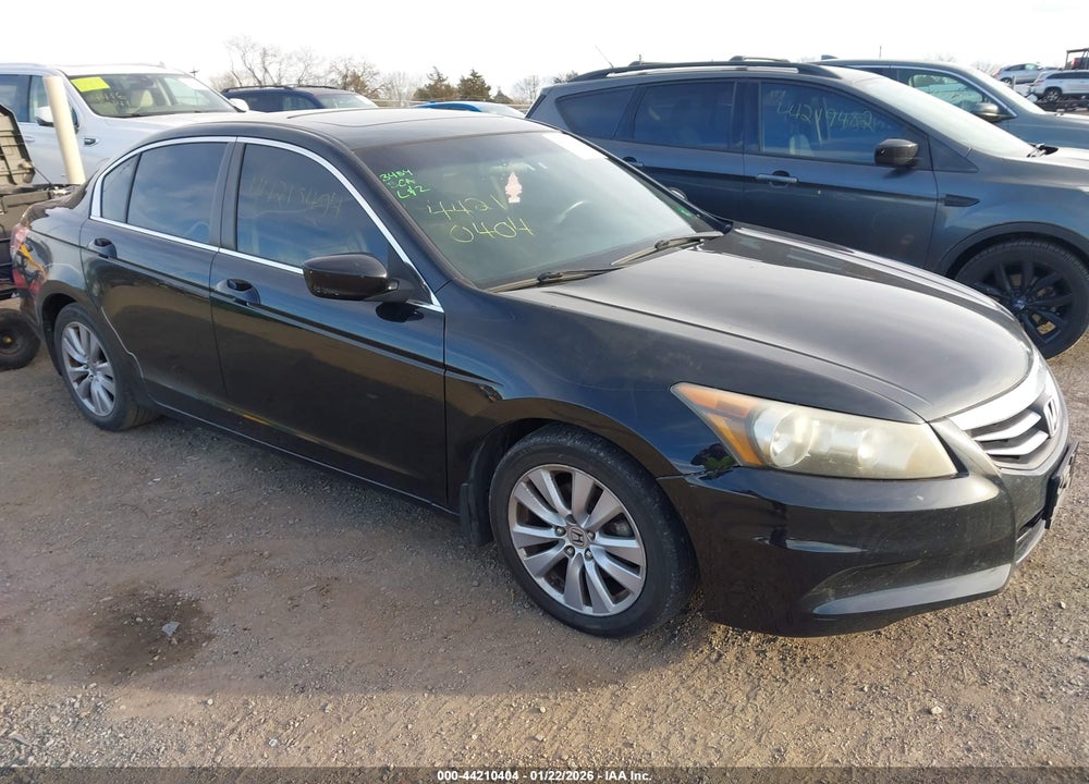 2011 HONDA ACCORD 2.4 EX VIN: 1HGCP2F74BA068017