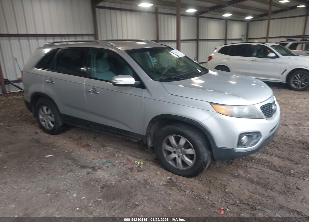 2012 KIA SORENTO LX VIN: 5XYKT4A69CG194908