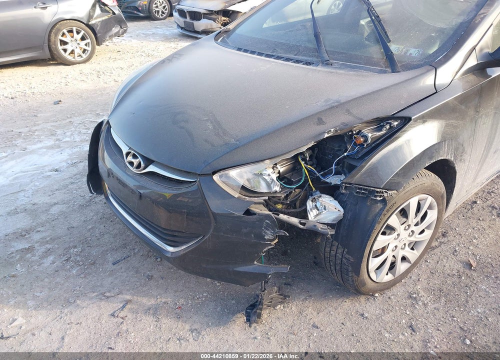 2013 HYUNDAI ELANTRA GLS/LIMITED VIN: KMHDH4AE1DU527907
