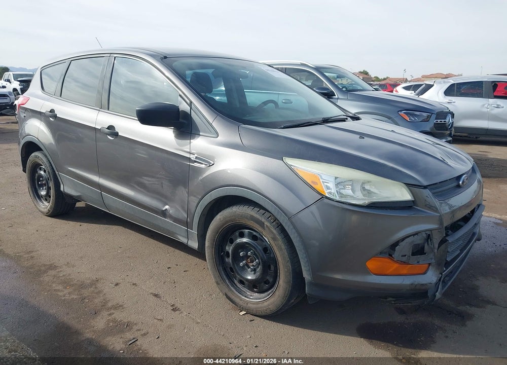 2013 FORD ESCAPE S VIN: 1FMCU0F7XDUD02315
