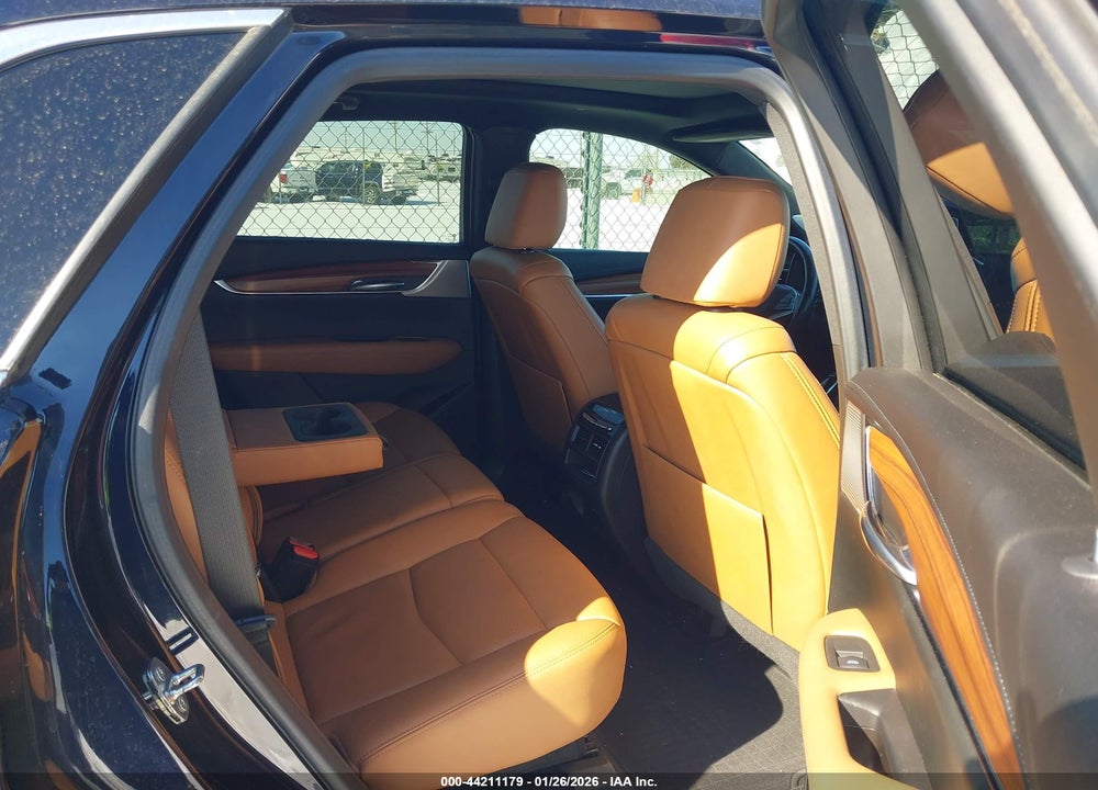 2021 CADILLAC XT5 FWD PREMIUM LUXURY VIN: 1GYKNCRS5MZ225591