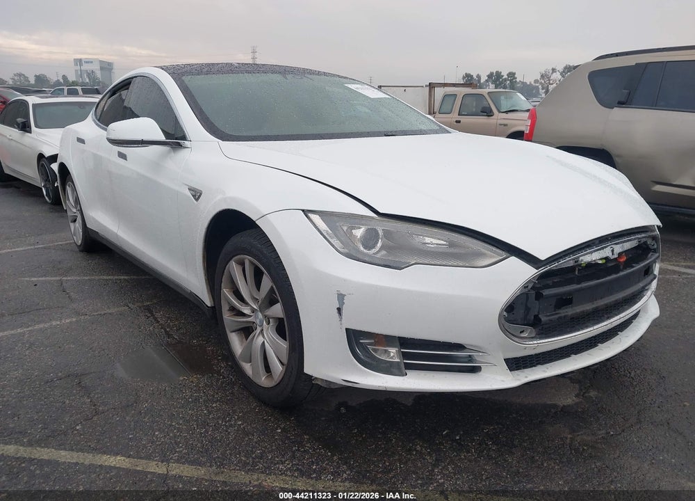 2014 TESLA MODEL S 60 KWH BATTERY/P85 VIN: 5YJSA1H19EFP32693