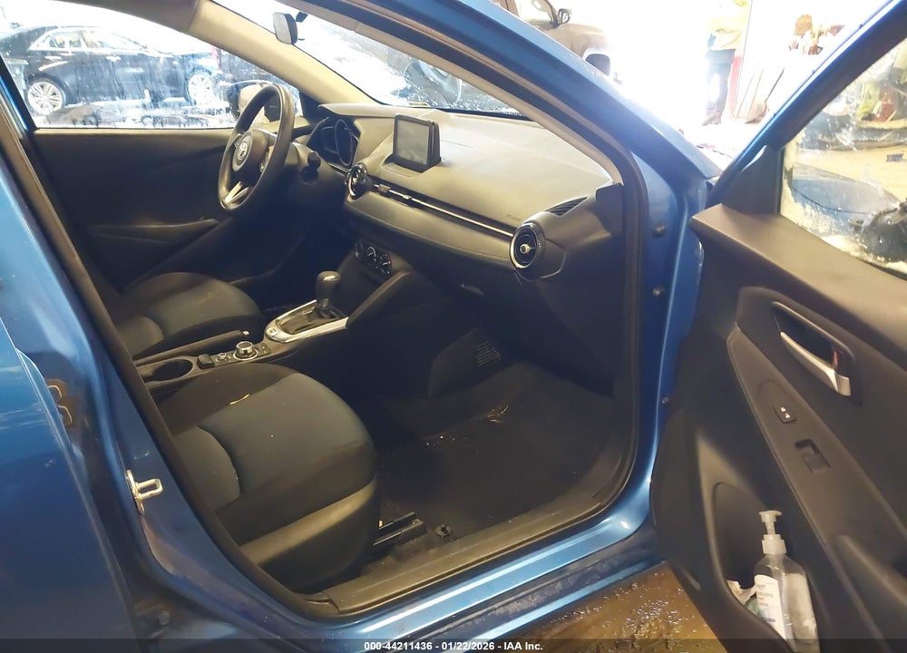 2019 TOYOTA YARIS LE VIN: 3MYDLBYV4KY510852