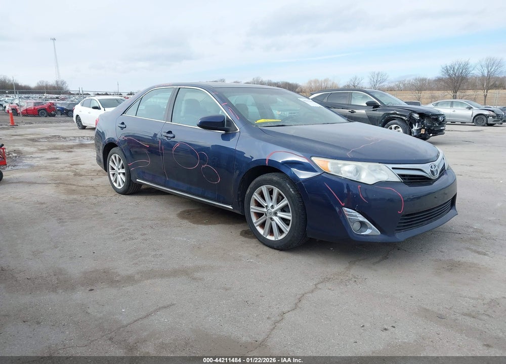 2014 TOYOTA CAMRY XLE VIN: 4T1BF1FK2EU869488