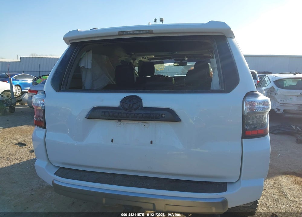 2018 TOYOTA 4RUNNER TRD OFF ROAD PREMIUM VIN: JTEBU5JR5J5579574