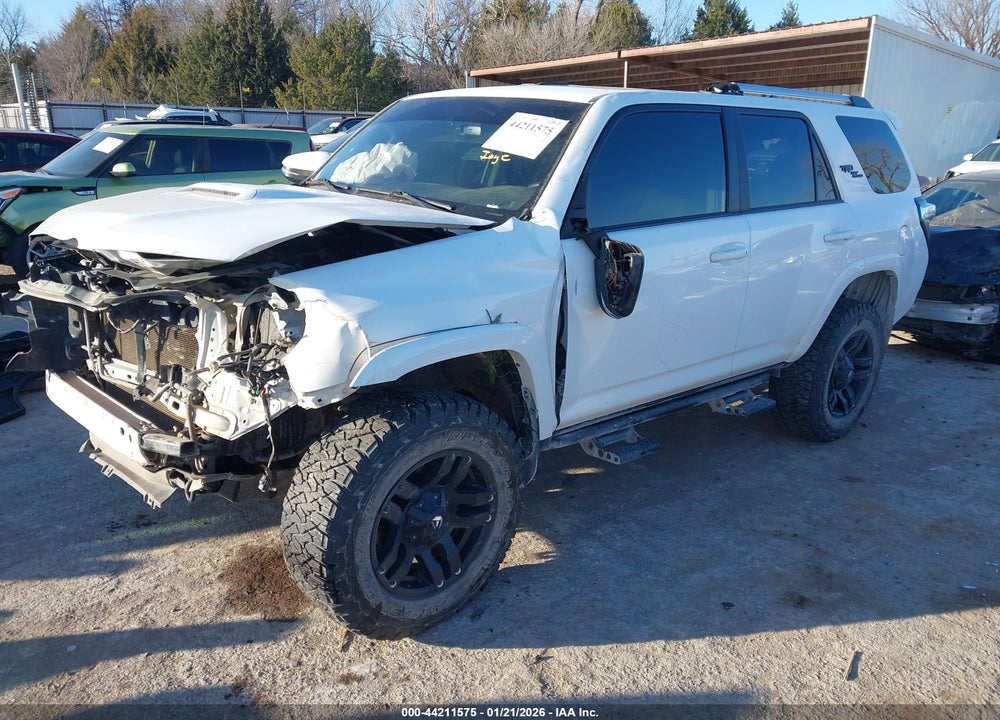 2018 TOYOTA 4RUNNER TRD OFF ROAD PREMIUM VIN: JTEBU5JR5J5579574